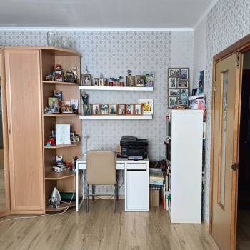 Продается 1-комнатная квартира, 37 м²