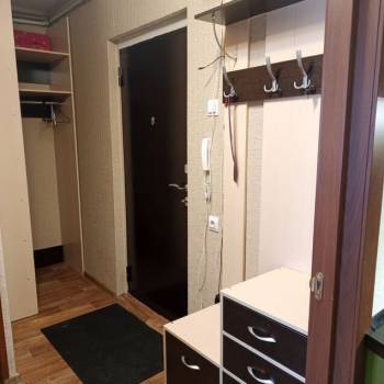 Сдается 1-комнатная квартира, 38 м²