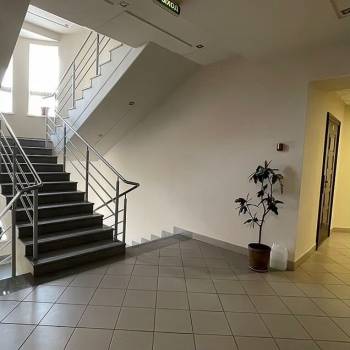 Сдается Нежилое помещение, 100 м²