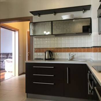 Продается 1-комнатная квартира, 48 м²