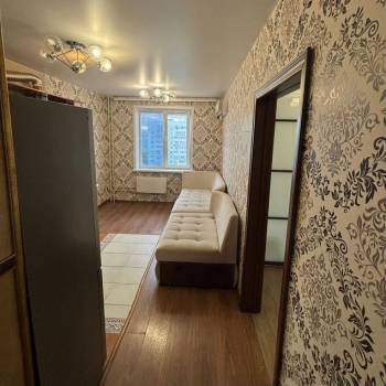 Сдается 1-комнатная квартира, 42 м²