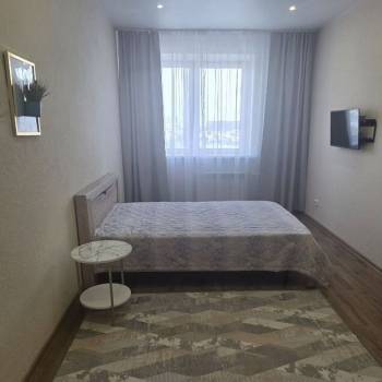 Сдается 1-комнатная квартира, 43 м²