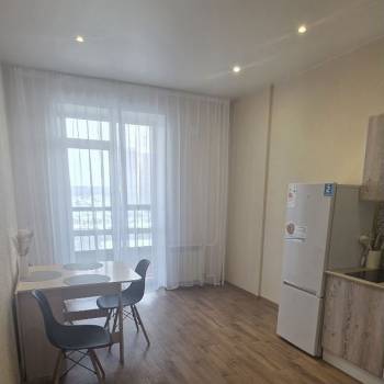 Сдается 1-комнатная квартира, 43 м²