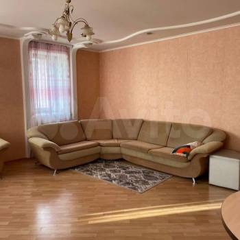 Сдается 2-х комнатная квартира, 77,4 м²