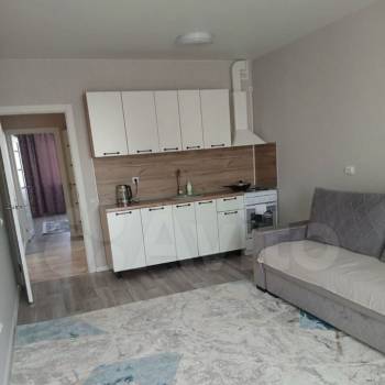 Сдается 1-комнатная квартира, 55 м²