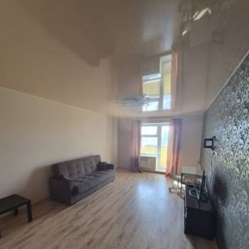 Сдается 1-комнатная квартира, 57 м²