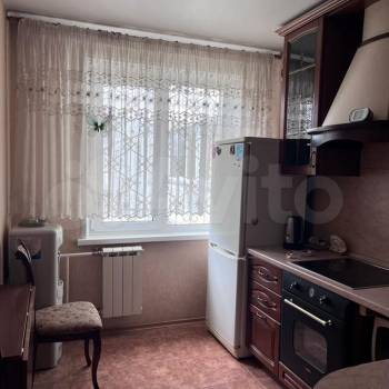 Сдается Многокомнатная квартира, 64 м²