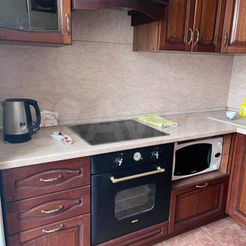 Сдается Многокомнатная квартира, 64 м²