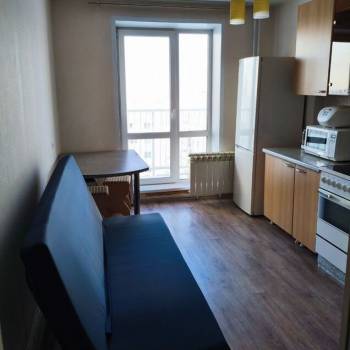 Сдается 1-комнатная квартира, 40 м²