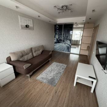 Продается 1-комнатная квартира, 40 м²