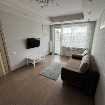 Продается 1-комнатная квартира, 40 м²
