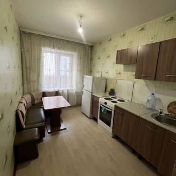 Сдается 1-комнатная квартира, 39 м²