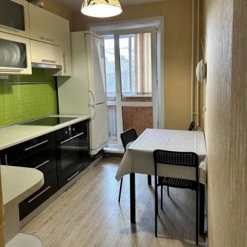 Сдается 2-х комнатная квартира, 49,4 м²