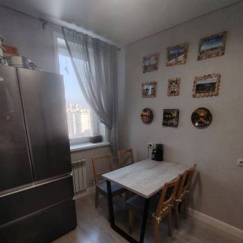 Продается 3-х комнатная квартира, 80 м²