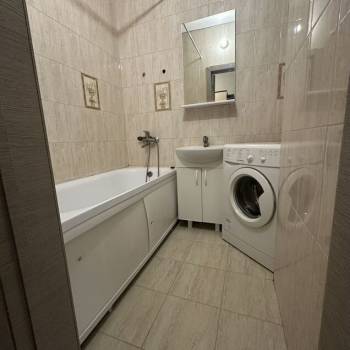 Сдается 2-х комнатная квартира, 60 м²