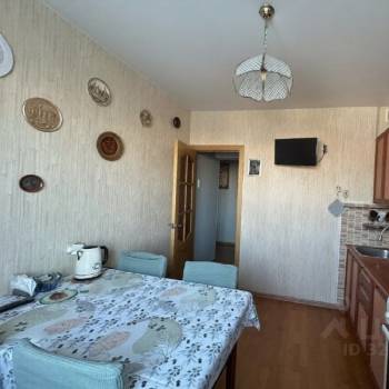 Продается Многокомнатная квартира, 93,3 м²