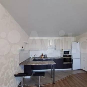 Сдается Многокомнатная квартира, 64 м²