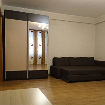 Сдается 1-комнатная квартира, 43 м²