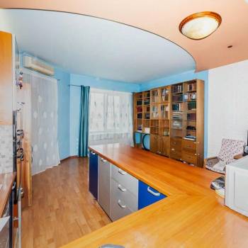 Продается Многокомнатная квартира, 168,5 м²