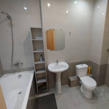 Сдается 1-комнатная квартира, 40 м²