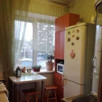 Продается 3-х комнатная квартира, 56 м²