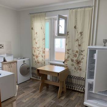 Сдается 1-комнатная квартира, 40 м²