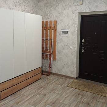 Сдается Многокомнатная квартира, 90 м²