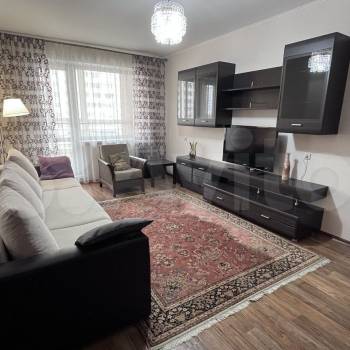 Сдается 2-х комнатная квартира, 59,6 м²