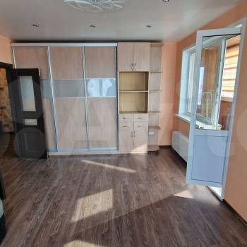 Сдается 1-комнатная квартира, 42 м²