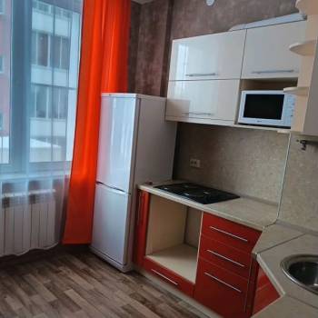 Сдается 1-комнатная квартира, 38 м²