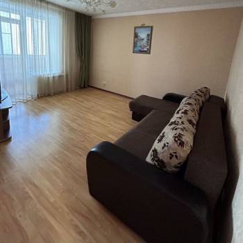 Сдается 1-комнатная квартира, 65 м²