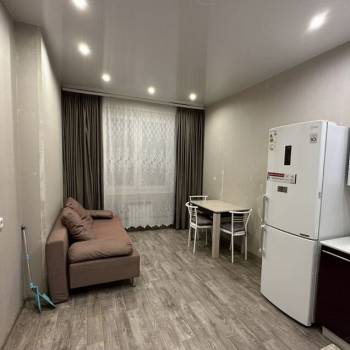 Сдается 2-х комнатная квартира, 62 м²