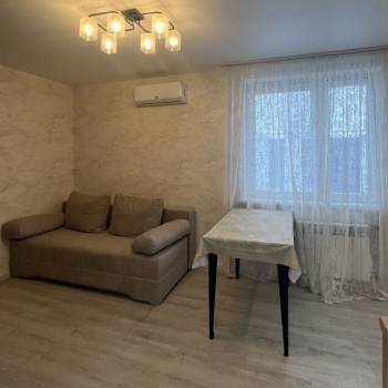 Сдается 2-х комнатная квартира, 42 м²