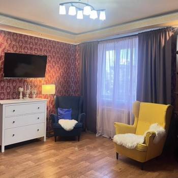 Сдается 1-комнатная квартира, 42 м²