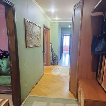Продается 3-х комнатная квартира, 90 м²