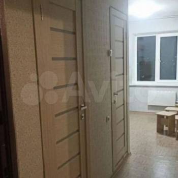 Продается 1-комнатная квартира, 38 м²