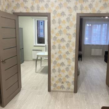 Сдается 1-комнатная квартира, 40 м²