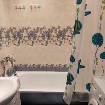 Сдается 1-комнатная квартира, 42 м²