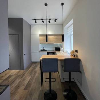 Продается 1-комнатная квартира, 48 м²