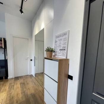 Продается 1-комнатная квартира, 48 м²