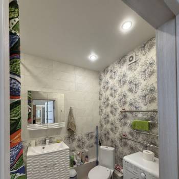 Сдается 1-комнатная квартира, 42 м²