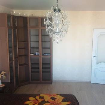 Сдается 1-комнатная квартира, 55 м²