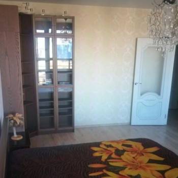 Сдается 1-комнатная квартира, 55 м²