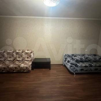 Сдается 1-комнатная квартира, 42 м²