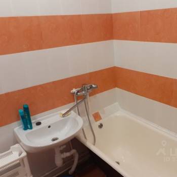 Продается 1-комнатная квартира, 38 м²