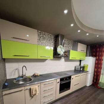 Сдается 1-комнатная квартира, 54 м²