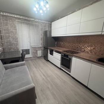 Продается 1-комнатная квартира, 40,2 м²