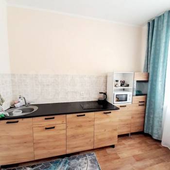 Продается 1-комнатная квартира, 36 м²