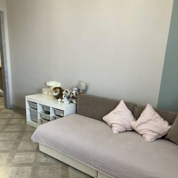 Продается 1-комнатная квартира, 42 м²