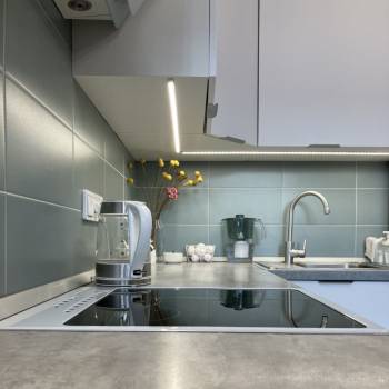 Продается 1-комнатная квартира, 42 м²